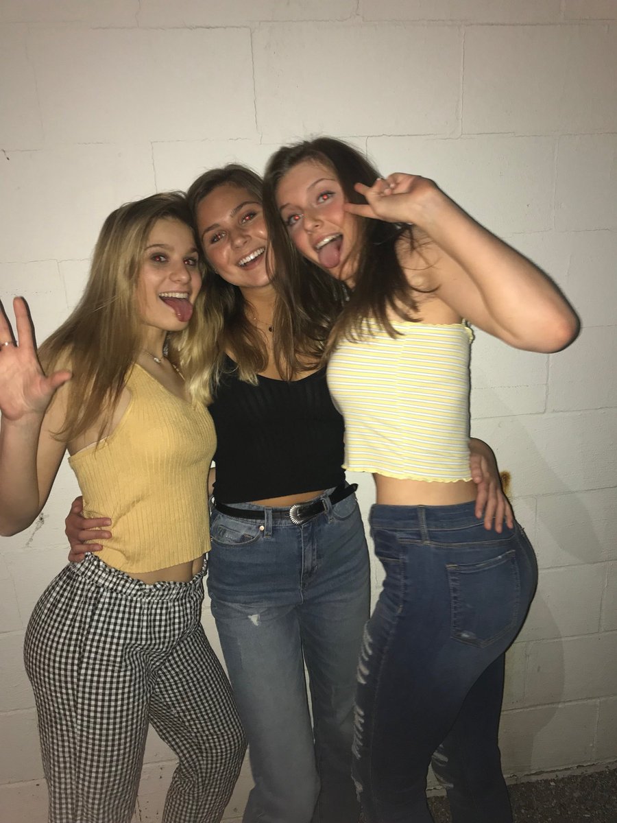 Altheaaread's tweet photo. Happy birthday bff!!! love u so much, can’t wait to celebrate tonight 💗💗💗💗💗 https://t.co/CGFGzpY5L7