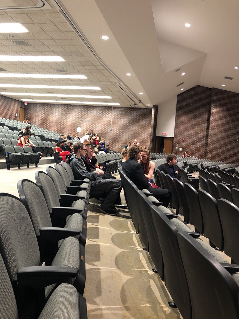 WHS_SCCSD's tweet photo. Thirty minutes until grand march and the decorations are revealed! #westprom https://t.co/dPeKNeRzrZ