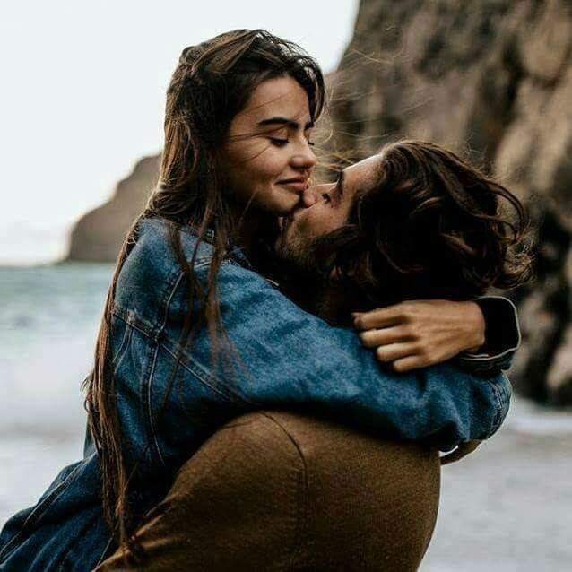 تذگرتَك َ
فأبتَسمَ ألقلبَ خجلا ٓ مِنَ كثْر  ألحنِينَ إليكَ'،،،،،