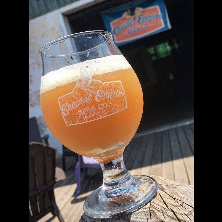 CEBC_Sav's tweet photo. When it’s canned beer release day so you release cans of ¡Hijole! Double IPA but put a nifty small batch Guava Whip Milkshake IPA on tap as well. 🍻😎🤪
#itswhatthepeoplewanted #craftbeer #drinklocal #savbeer #georgiabeer #drinksavannah #localbeer #gabeer #guava #guavabeer https://t.co/ihZznnsYVp