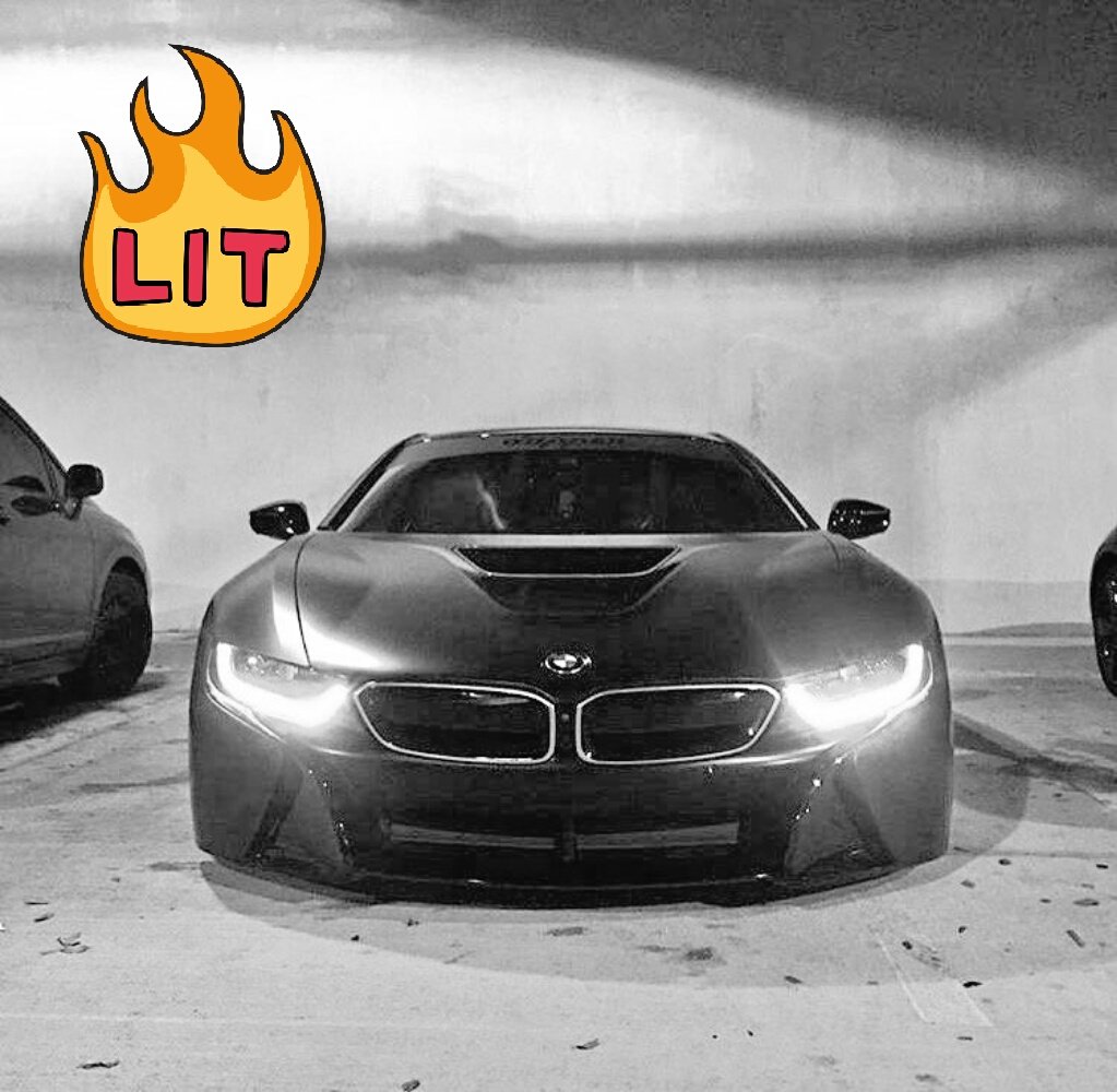 BMW i8 tweet media