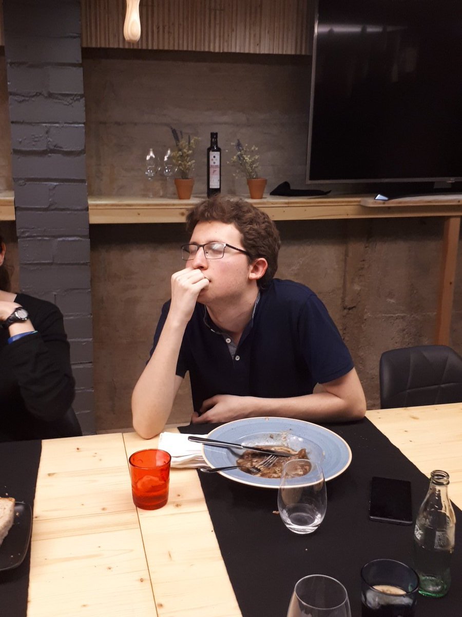 SantiTorresSM's tweet photo. @victorabadf1 emosionao con Salvador Sobral #LoVive https://t.co/J3ybs75xBt