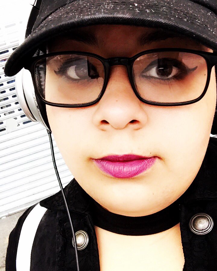 FireDragonKitty's tweet photo. #thatmomentwhen you feel damn adorable today ❤️ #Meow https://t.co/m5yYZAsH3g