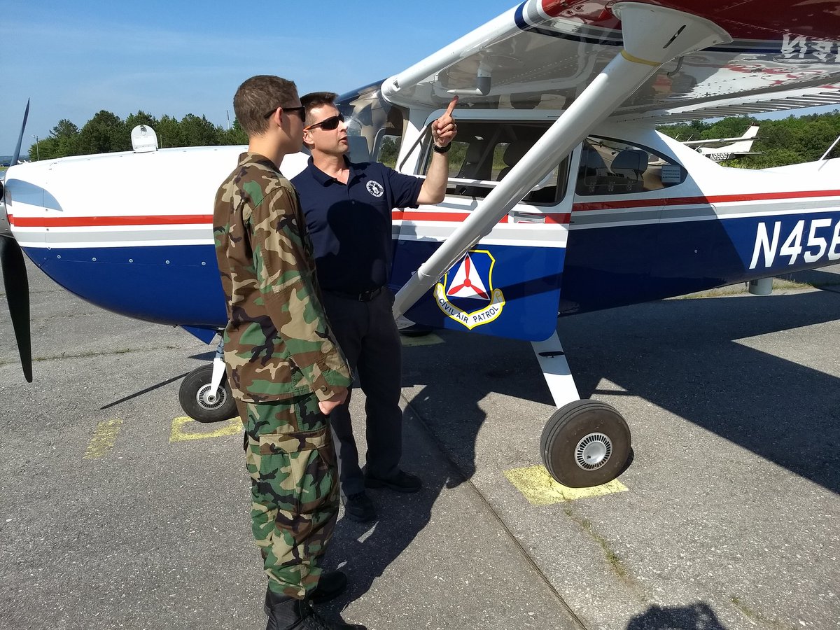 cap_alwing's tweet photo. Alabama Wing Circuit Training Day 2018.. thanks to the 40 plus cadets and 20 senior members who showed up today for orientation flights and to learn UDF and Flight Line Marshalling. #CAPcadets #civilairpatrol https://t.co/KD2yRD3aTE