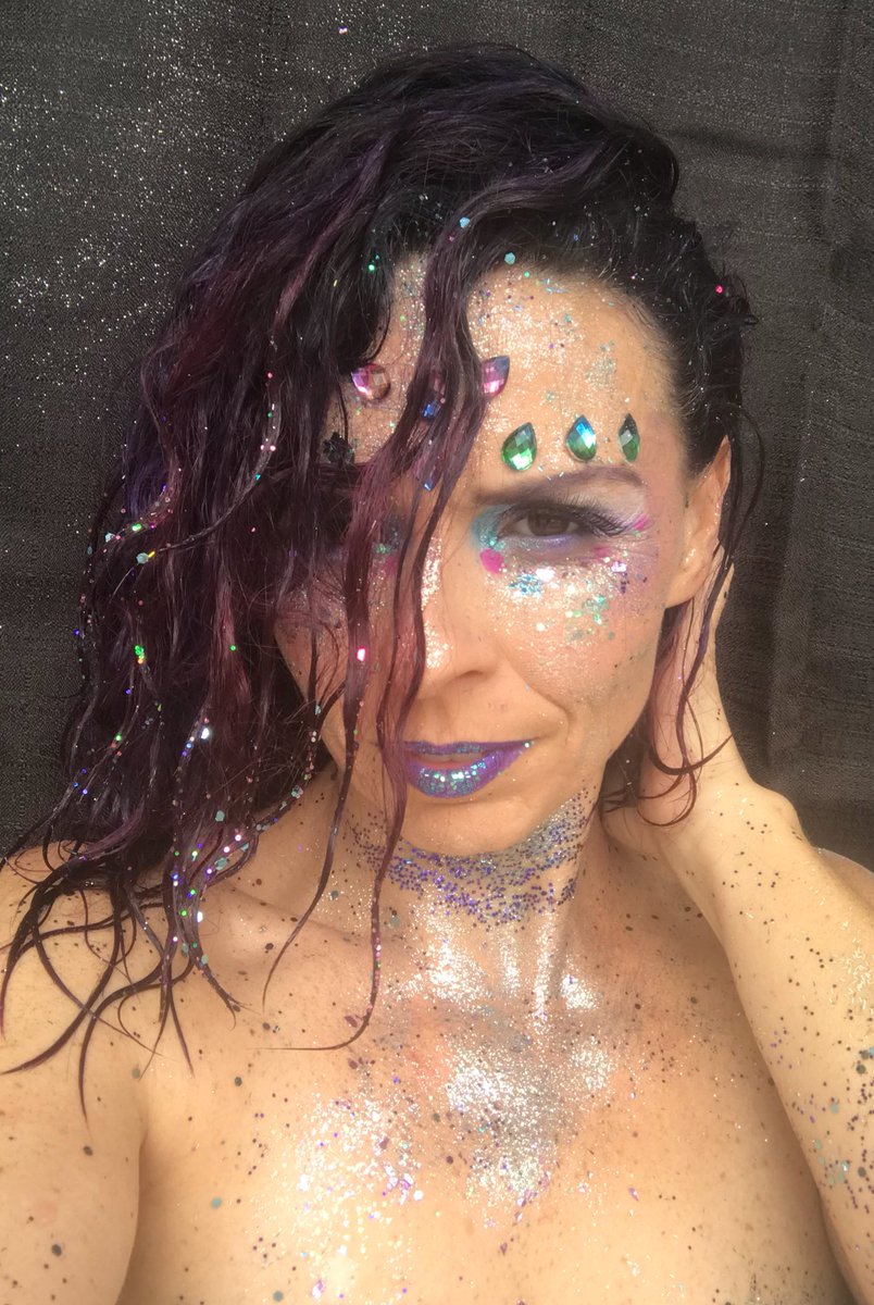 Lauren_See14's tweet photo. I was a #SparkleFish today with @Sakurapaws! Can’t wait to show you guys how these turned out! @sonic_cosplayer thank you for being our photographer! #glitter #sparkle #glitterbath https://t.co/4leJ4Jcntf