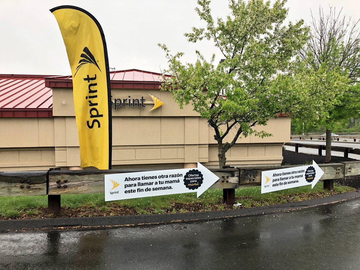 what_u_value's tweet photo. Sharing the Mother’s Day love with @sprintstore1260 #SprintSaturday! @ww_sprint @LauraMcLaugh96 @Sprint4NE https://t.co/RITdkEyX1y