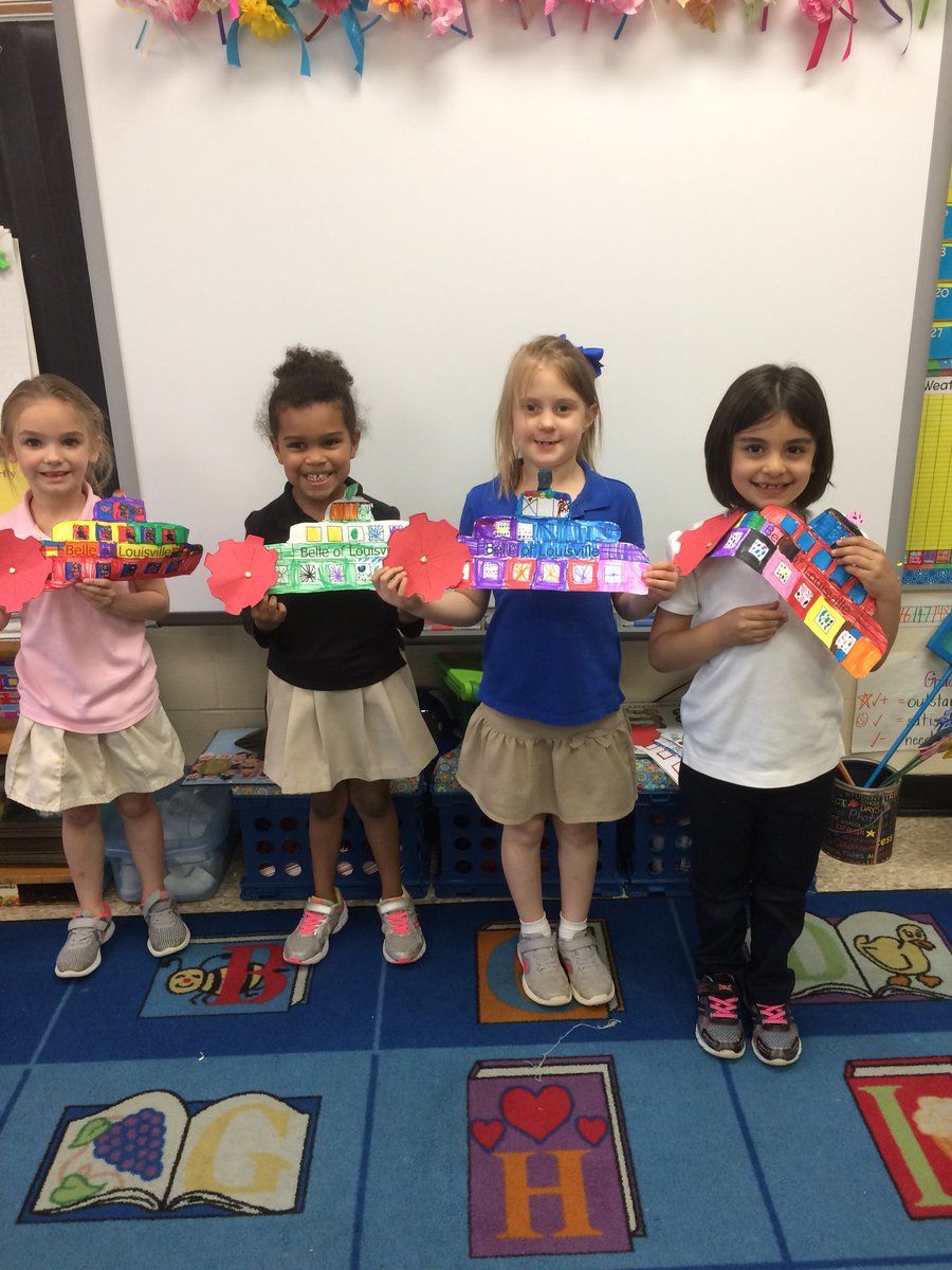 jeannemckinley4's tweet photo. Proud of the Belle of Louisville art project. #batesbears @bateselemjcps #Wearejcps https://t.co/cAhjNrdmnE