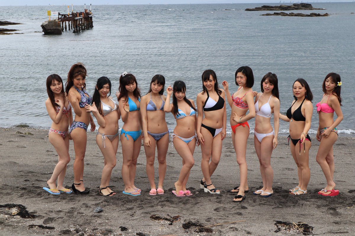 小松正晴 Twitterissa 東京写真連盟 油壺海岸水着モデル撮影会 集合写真 午前の部