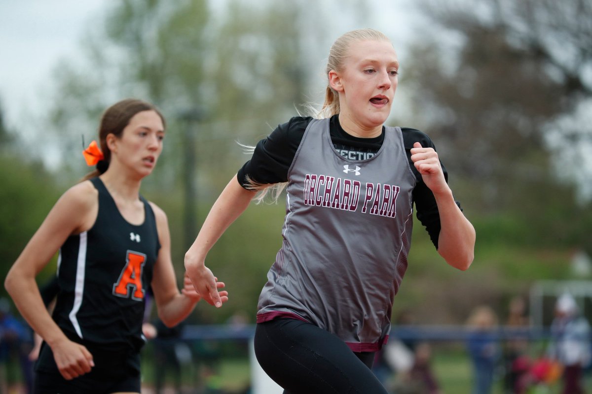 hsjrphoto's tweet photo. GALLERY: Williamsville South track and field invitational  https://t.co/CYdbC18nZC #preptalklive https://t.co/OTUCZ5ziGo