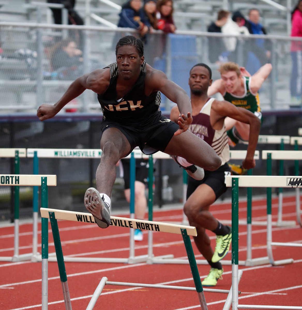 hsjrphoto's tweet photo. GALLERY: Williamsville South track and field invitational  https://t.co/CYdbC18nZC #preptalklive https://t.co/OTUCZ5ziGo