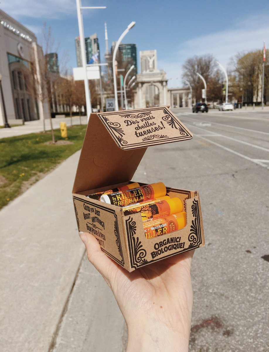 buygoodfeelgood's tweet photo. Happy Mother's Day to all our mums and mother figures!
If you get here early - the first 100 mums will receive a special gift compliments of @AfricanBHoney π
We will see you at 10am at Hall C in the Enercare Centre! #BGFG2018 https://t.co/usyMr3TZwl