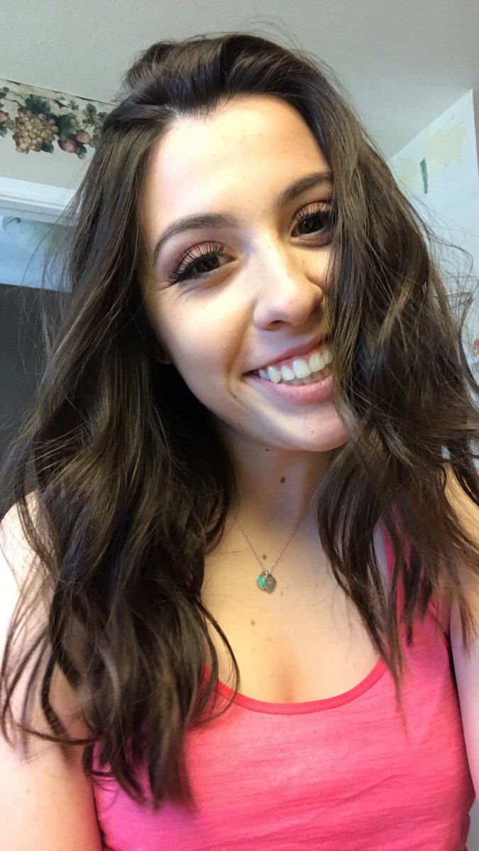 Nina Vitorelo tweet media