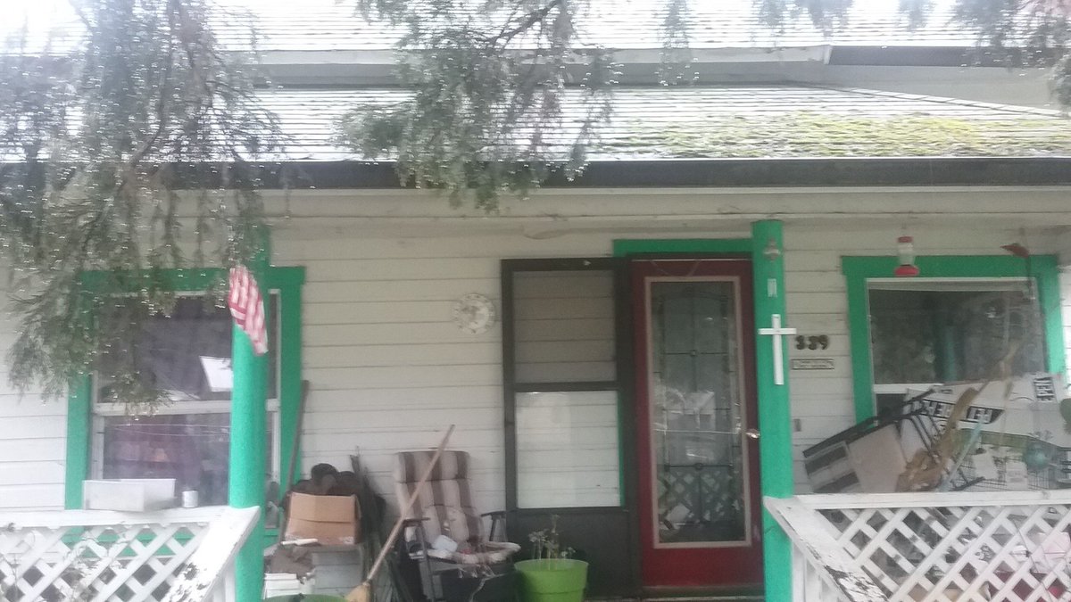ddkdodge's tweet photo. Being able to clean my front porch. #stopsmore #sponsored https://t.co/LkjTKNm9ii