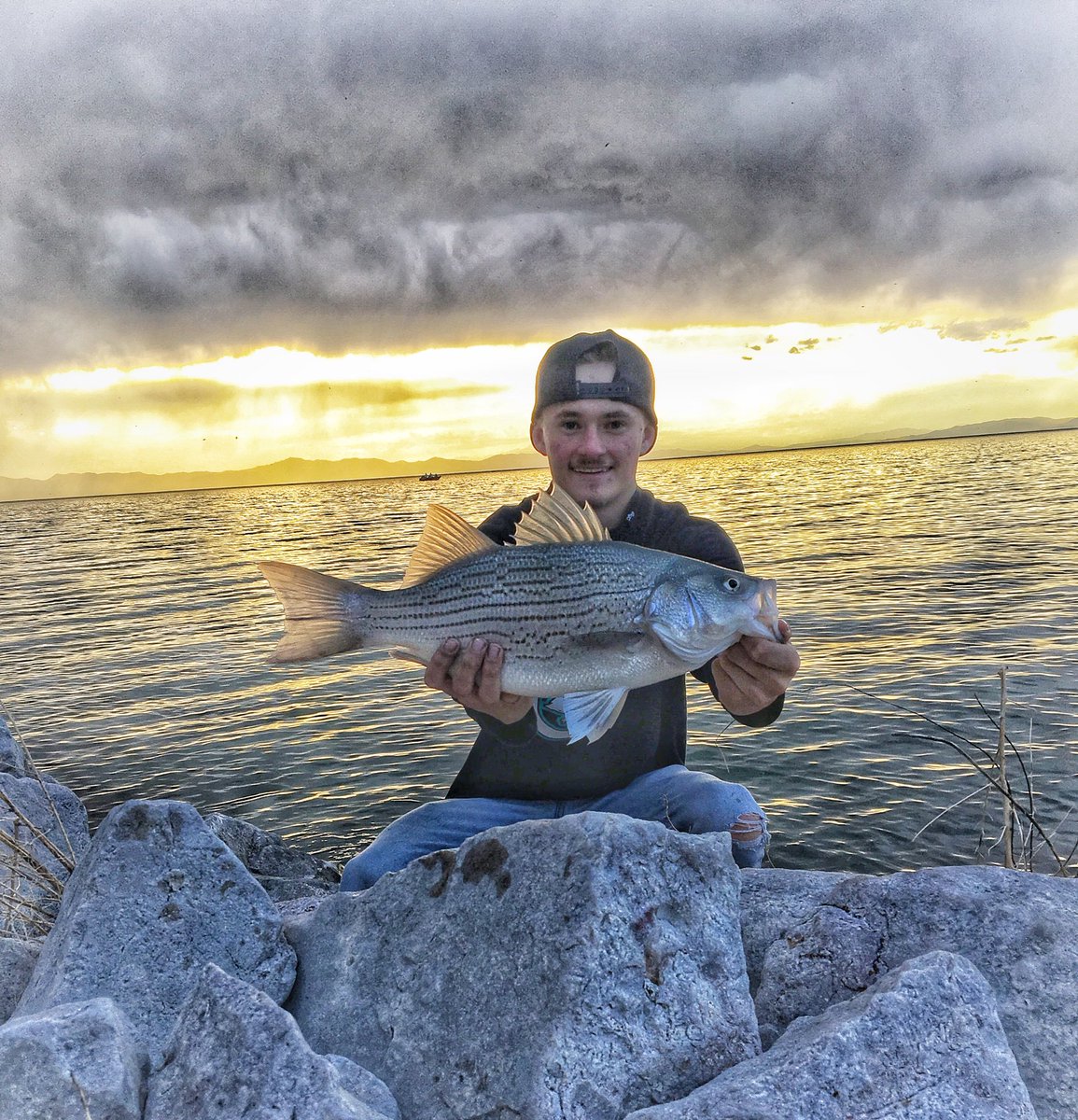 waterfowlerDave's tweet photo. Catching those fatties 💦👅 https://t.co/hxXjKvGE8d