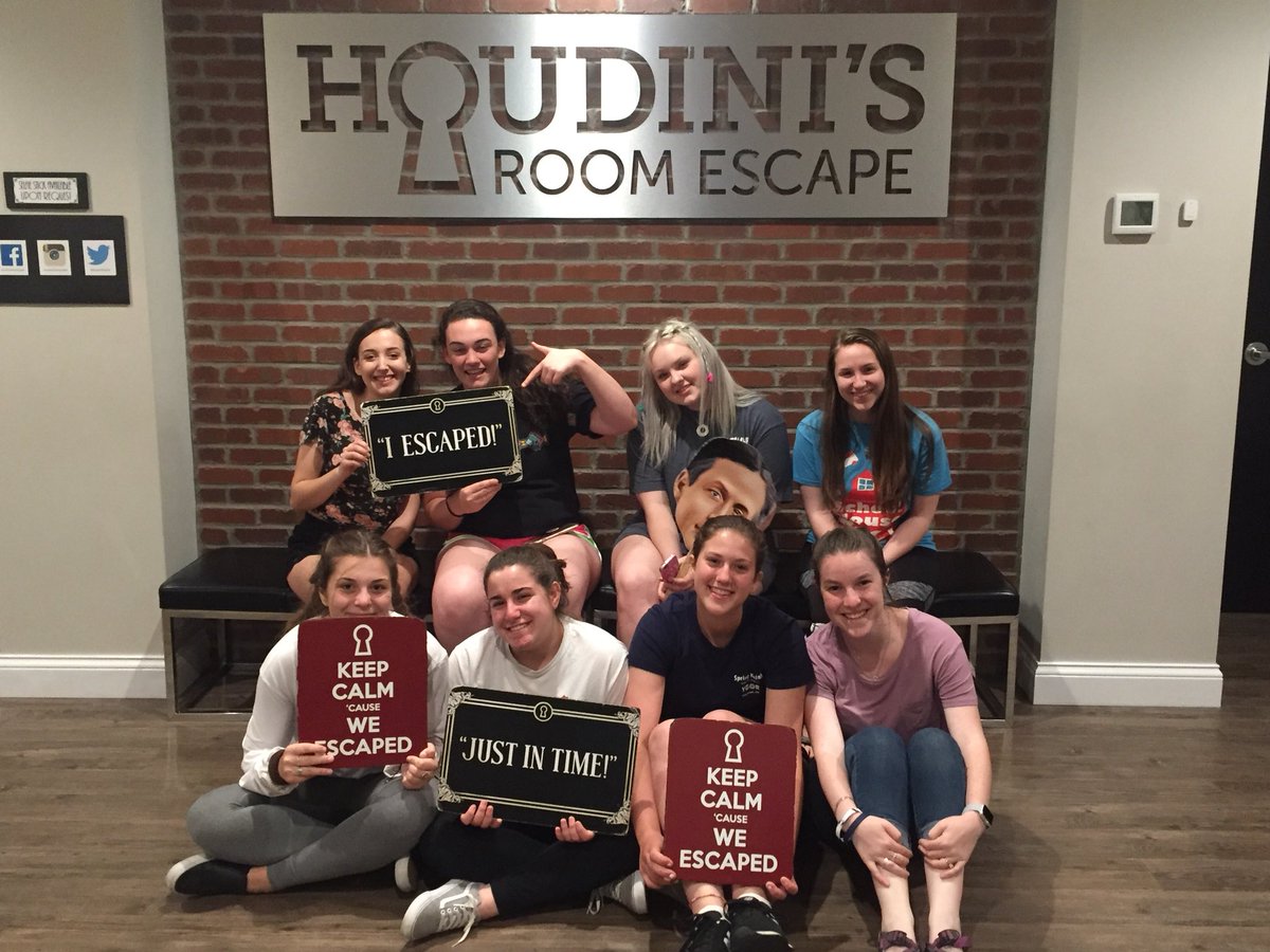 NFTYOV's tweet image. We put our problem solving and teamwork skills to use and escaped the room! The region is in good hands next year!