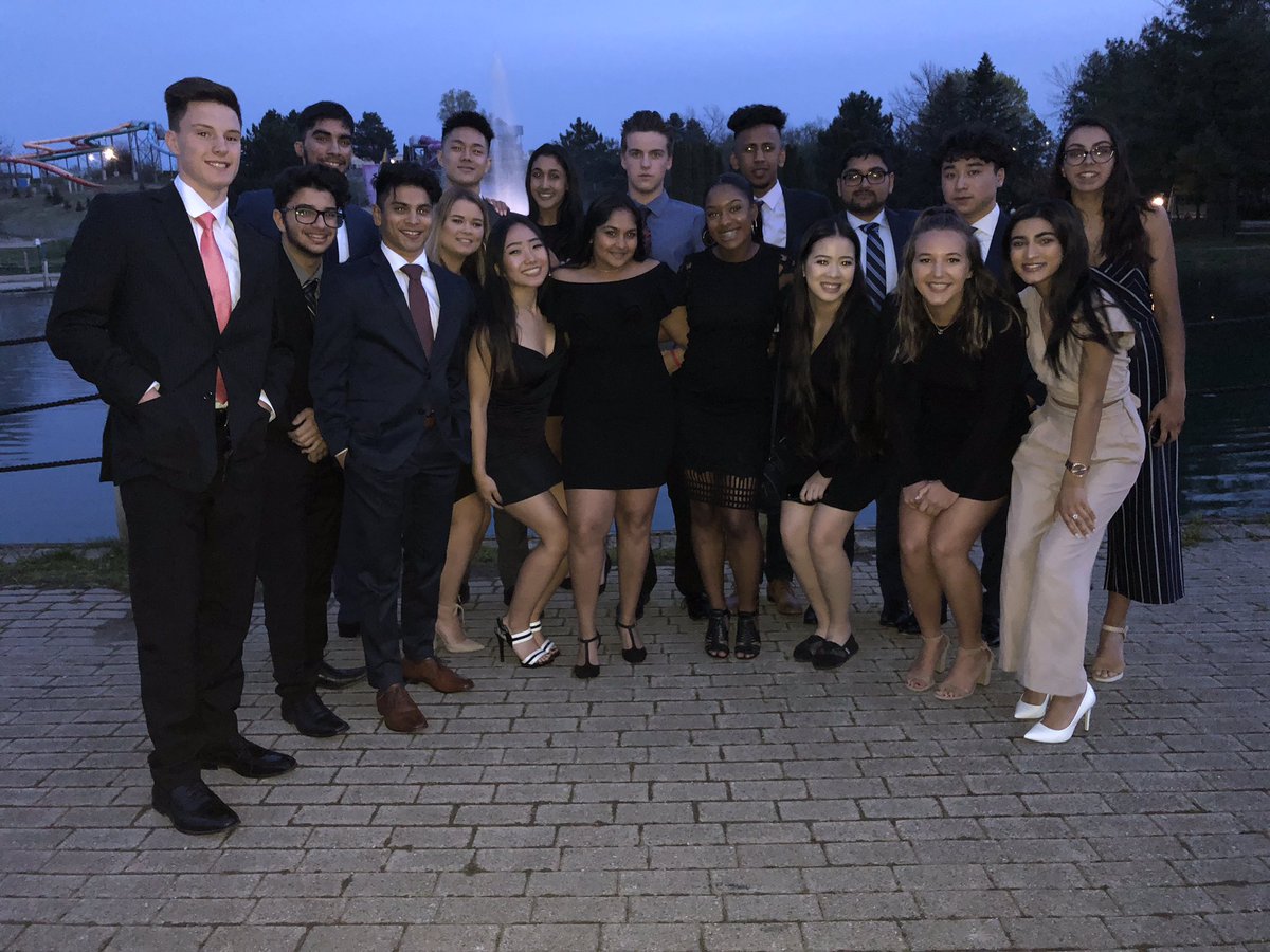 BizSmartSHSM's tweet photo. St. Joseph Business SHSM students have invaded @TheLinkWLU this weekend. Thank you for providing an amazing conference. #libc2018 https://t.co/0eTAn98yYp