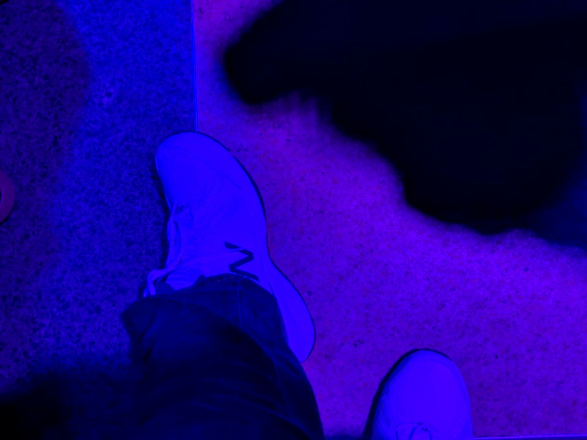 TheStripsBand's tweet photo. Got some new dad shoes, White New Balance. Going to be mowing the lawn soon. #NewKicks #NewBalance #NewLife https://t.co/mmF1RtXxaw