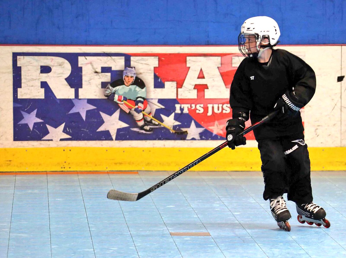 Himes412's tweet photo. A few #ActionShots from #Inline #Dek #Hockey practice/scrimmage today at #Bridgeville #RollerPlex https://t.co/X7Rm5j1txE