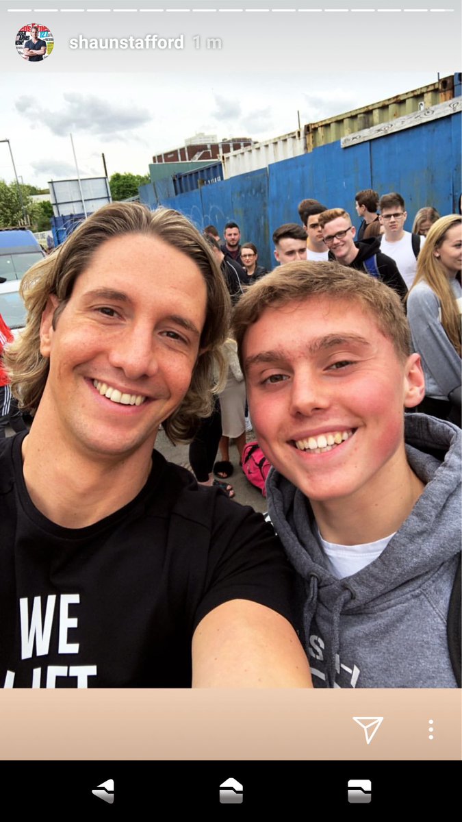benosmond5's tweet photo. @shaunstafford thanks for making my lads day with this pic. He was made up to meet and chat to you. All the best with your Everest challenge. You will smash it! #LiftBrum #Gymshark https://t.co/mymHKrwfbi