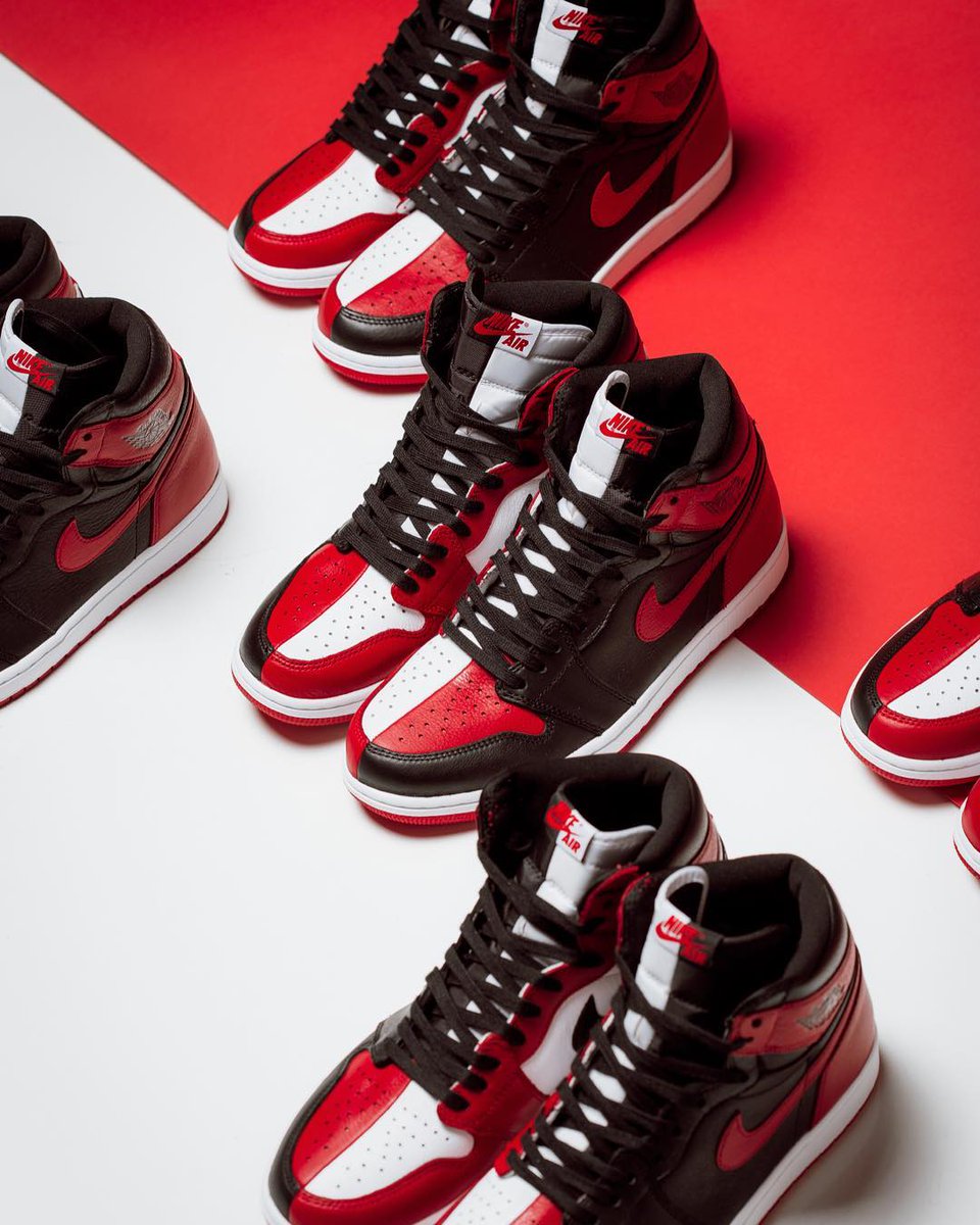 Kicks Deals Canada On Twitter Combining Two Of The Most Iconic Colourways The Homage To Home Air Jordan 1 High Drops One Week From Today Are These A Cop Https T Co Ciswmy1rer Https T Co C6yoggeu13