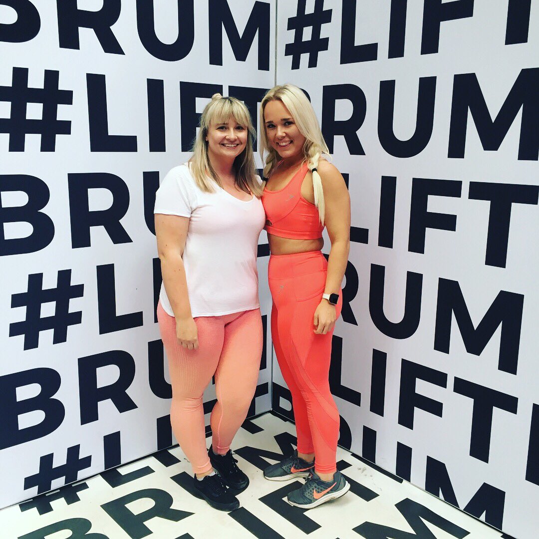 Gymshark pop up... just wow! Best day with this one 😁❤️ <a href="/Gymshark/">Gymshark</a> <a href="/Ellis1995/">Ellis 🏴󠁧󠁢󠁷󠁬󠁳󠁿</a> #LIFTBRUM