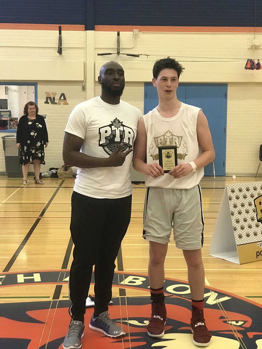 selectbsktball's tweet photo. Lucas Ramagnano @lukerams went for 26 and Noah Rhoden @finesse_n went for 28pts while repping @selectbsktball at the @ptr_league all star game 🔥 🔥 🔥 light it up boys! @lukerams also walks away as 3pt contest champ!
@NPACanada @NPHShowcase @HoopsHypeCA @3ramkids https://t.co/ppo8dKmcGR
