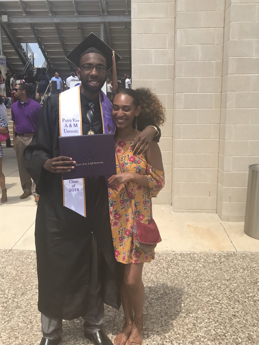 Wesley_2Live's tweet image. Such a blessing to accomplish this goal and obtain my Bachelors degree. Thankful for all the people that came out to support me!! #PVAMU18 #Classof2018 #Blessed #Alumnus #iMadeIt