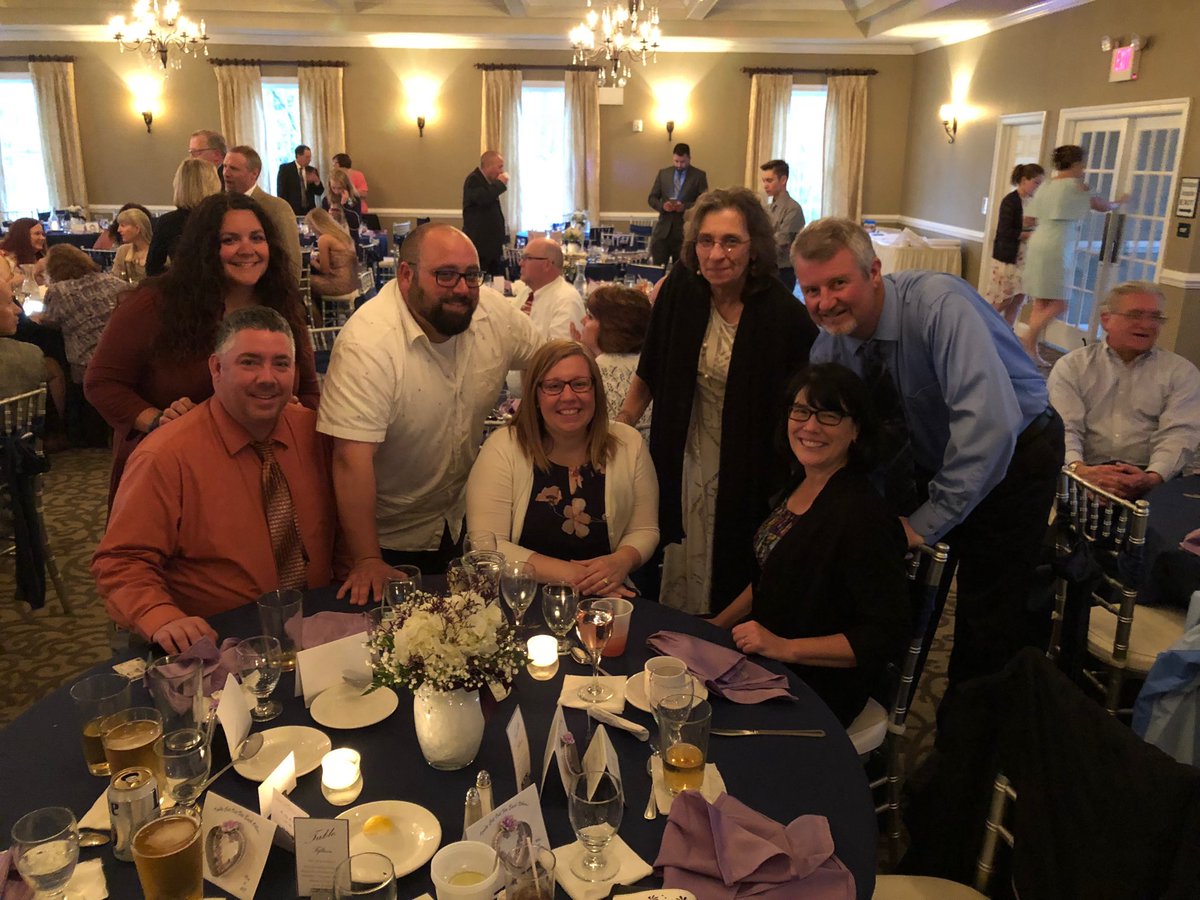 pkcMrE's tweet photo. #JBCwedding512 https://t.co/WHXDttRQrH