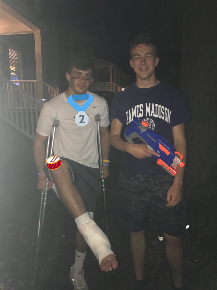 GHSSA2018's tweet photo. Ben Coates takes advantage of crippled Nick Pontorno #realcoolmansquirtinginjuredkidswithwater #drumstick #lovetheeyeblackintensityforseniorassassin https://t.co/qVROnARi1h