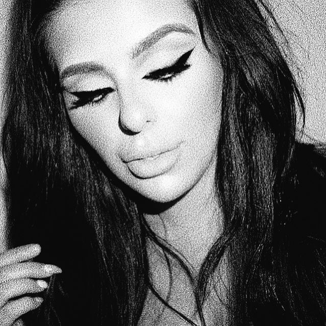 makeupbyxvanmua's tweet photo. #NewProfilePic https://t.co/GDHTxhhq4f