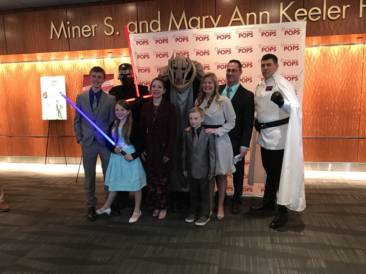 GRSymphony's tweet photo. We LOVE seeing the excitement on all your faces when you get to take pictures with our friends from @mi501st! #grsymphony #grpops #starwarsandmore #grandrapids #community #saycheese https://t.co/KvN05UWbif