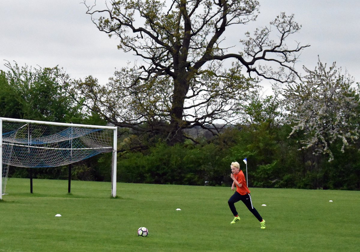 LA_NH's tweet image. 