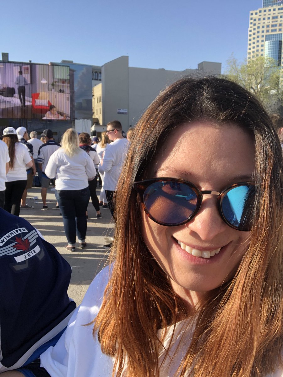 nicolefreed's tweet image. #GoJetGo #wpgwhiteout @NHLJets
