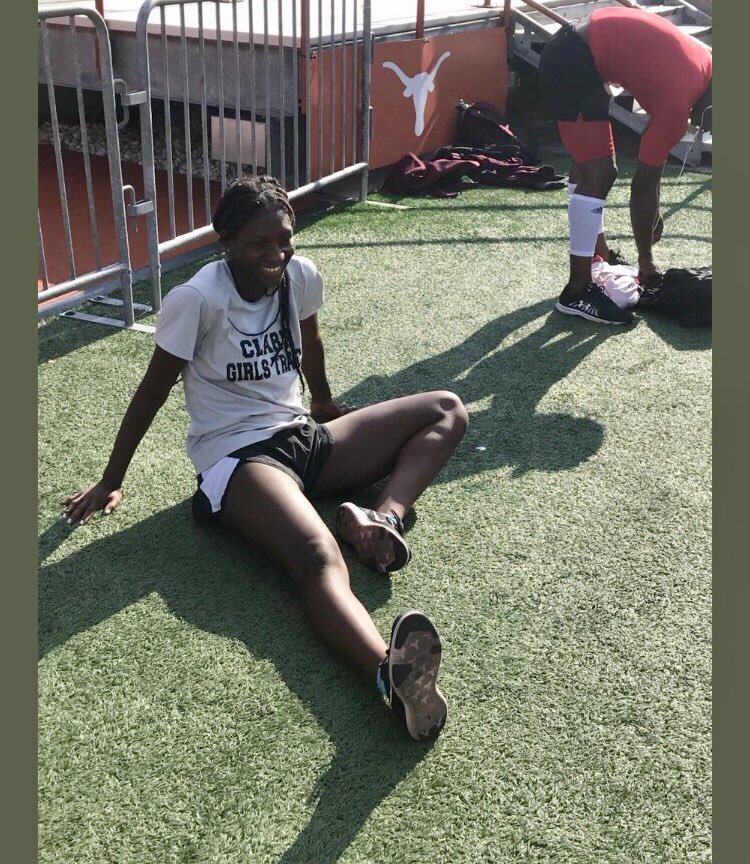 Bria Rhodes getting ready for her big race at State! Sending all our best thoughts and wishes for a great race!! Go, Bria, Go!! 👊🏼🐾🏃🏿‍♀️ 
@ClarkGuidance