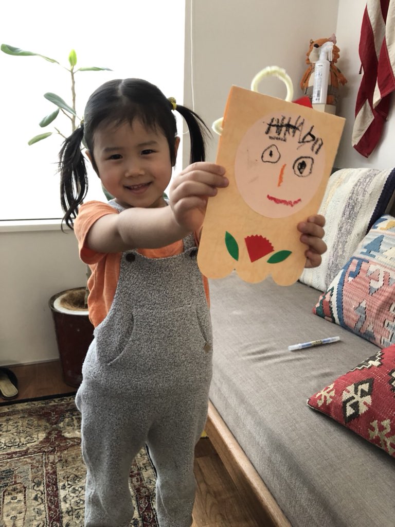 ট ইট র トータルテンボス大村朋宏 娘が母の日に幼稚園で作ったママの似顔絵をプレゼントしていた パパには とわざと拗ねてみせると じゃあ これパパにあげるよ だって それじゃ意味ないでしょ笑 結果パパにもママにもに失礼でしょ