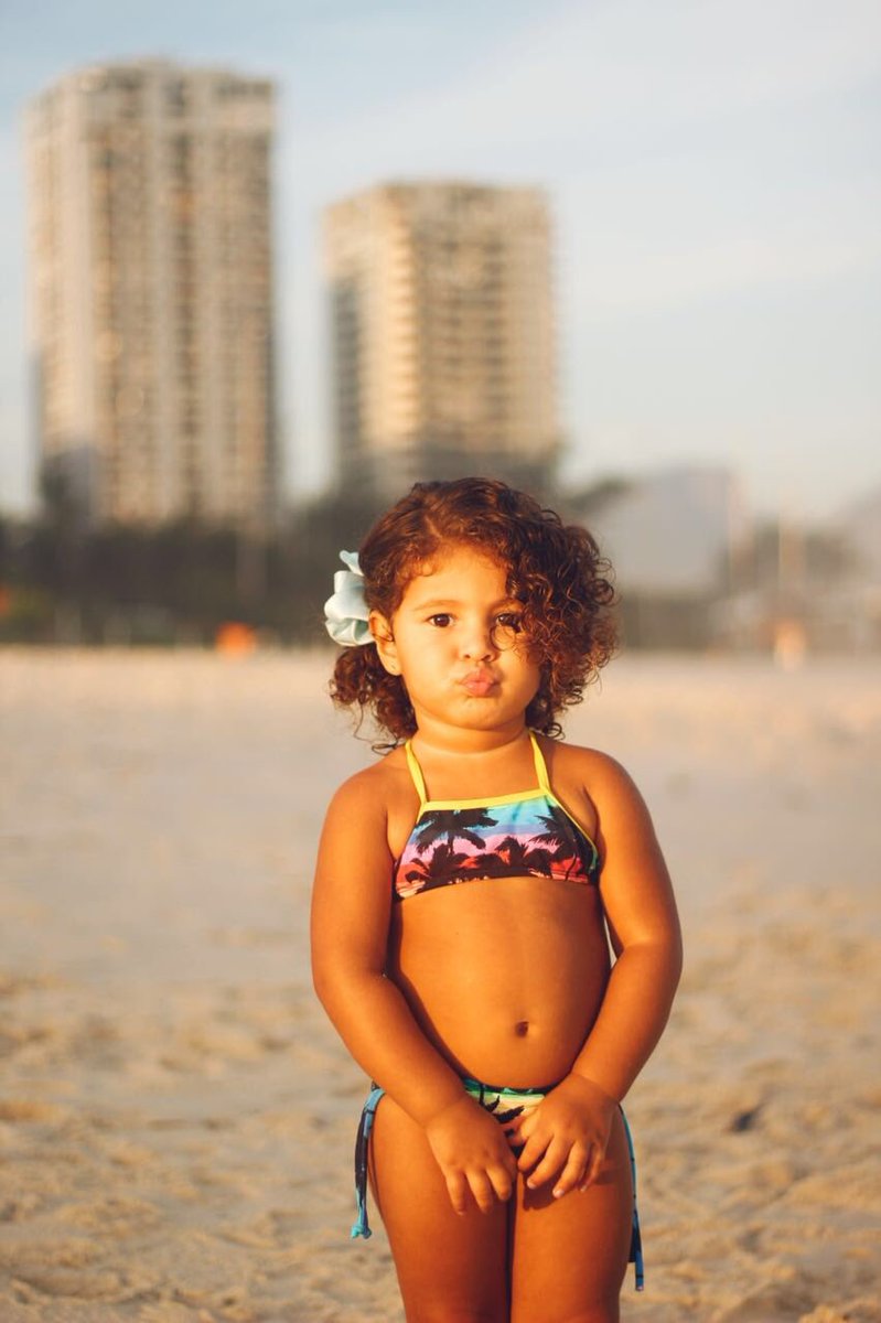 Dudanasciment20's tweet photo. EU DUVIDO TER CRIANÇA MAIS LINDA QUE A MINHA!!!!!!!!!!! Mamãe baba muito.... 😍😍😍😍 https://t.co/KugpSguVec