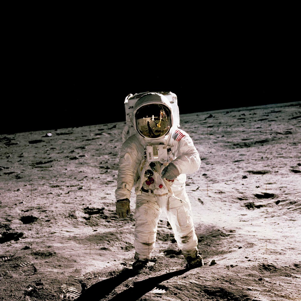 Bidding for the Apollo Celebration Gala Silent Auction opens online in June. The auction will feature incredible works of art by Apollo 11 Astronaut General Michael Collins & art from NASA Astronaut Nicole Stott.|  goo.gl/3zLa5D.