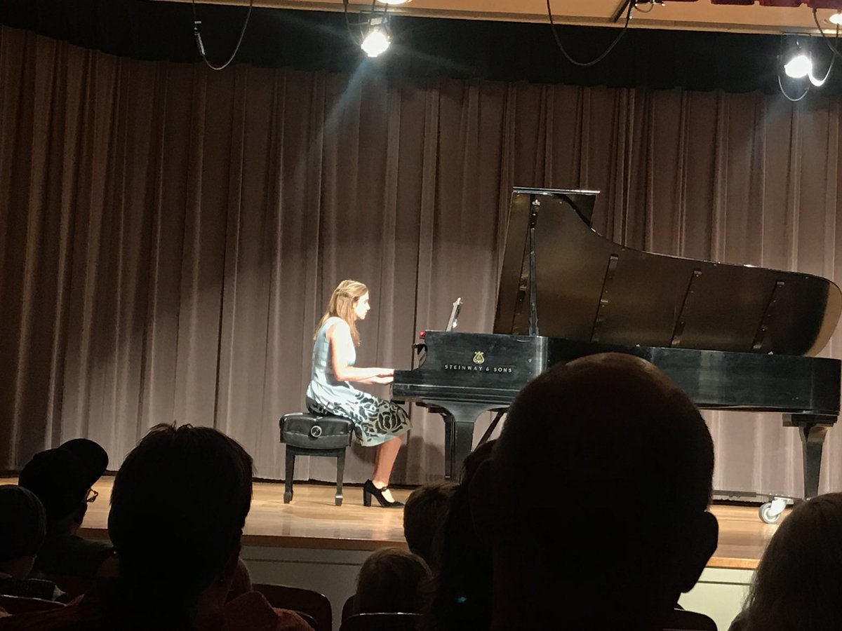 ShawneeBands's tweet photo. Some outstanding musicianship displayed by 3 of our band students. Great senior recital @Lars_Manuel @sabrinalaineb @StevensAnnika. Very proud of your hard work and dedication to the arts! https://t.co/8lfqFssdDB