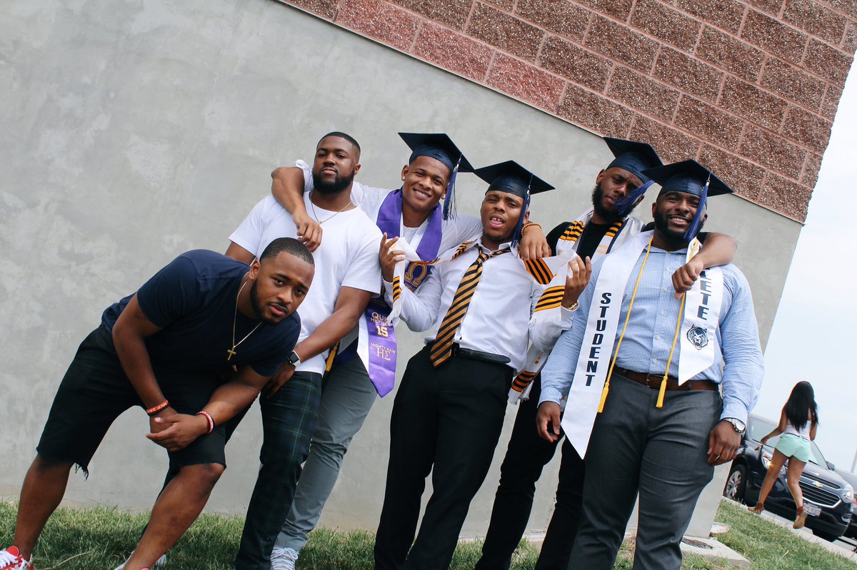 Congratulations to my brothers on graduating today... it was beautiful to see my boys walk across that stage ! 🤧 #JungleBoyz #GradSZN