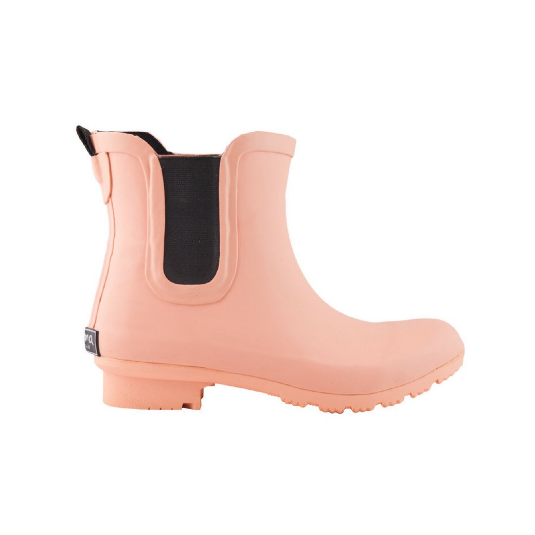 roma_boots's tweet photo. The Chelsea Matte Blush Rain BootπΈ #blush #givepovertytheboot #foryouforall >https://t.co/09rVI70o4i https://t.co/1234PfFuQo