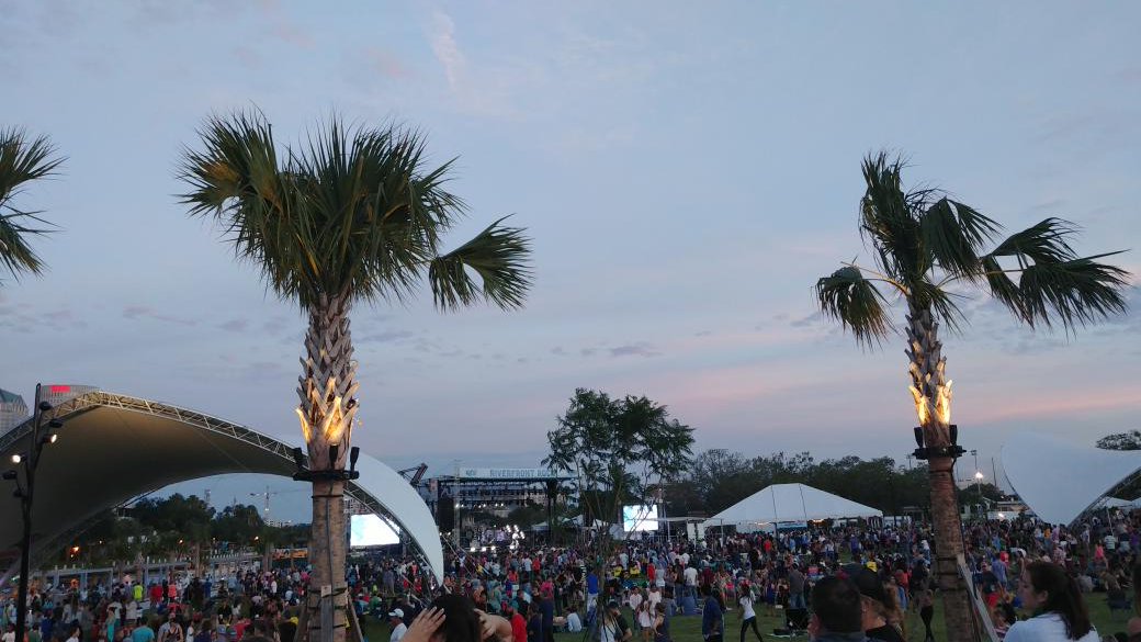 TPA_Love's tweet photo. The new Julian B Lane Park at sunset. #TPALove https://t.co/nEr5Qx8ZYy
