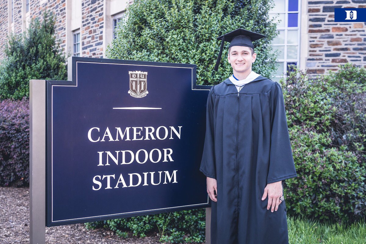 DukeMBB's tweet image. National champ. Duke grad. All-American. Congrats @GraysonJAllen! 

📚🏀🔵😈 #Bestofbothworlds