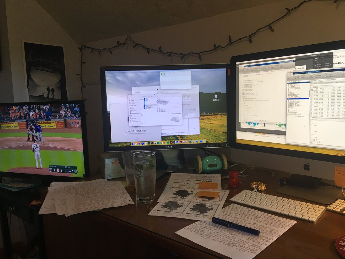 GaylenSinclair's tweet photo. Baseball, a mojito, and half a manuscript draft. Overall, a lovely way to spend a lazy Saturday afternoon #writingtime https://t.co/5mPs1cPB6M