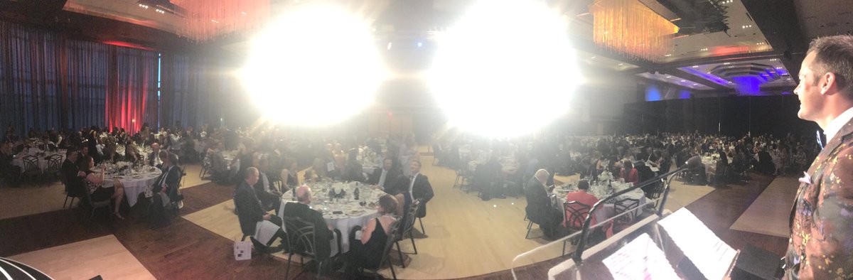 AngelaAn10TV's tweet image. Live auctions. #jdrf finding a cure for #typeonediabetes #TypeOneToTypeNone
