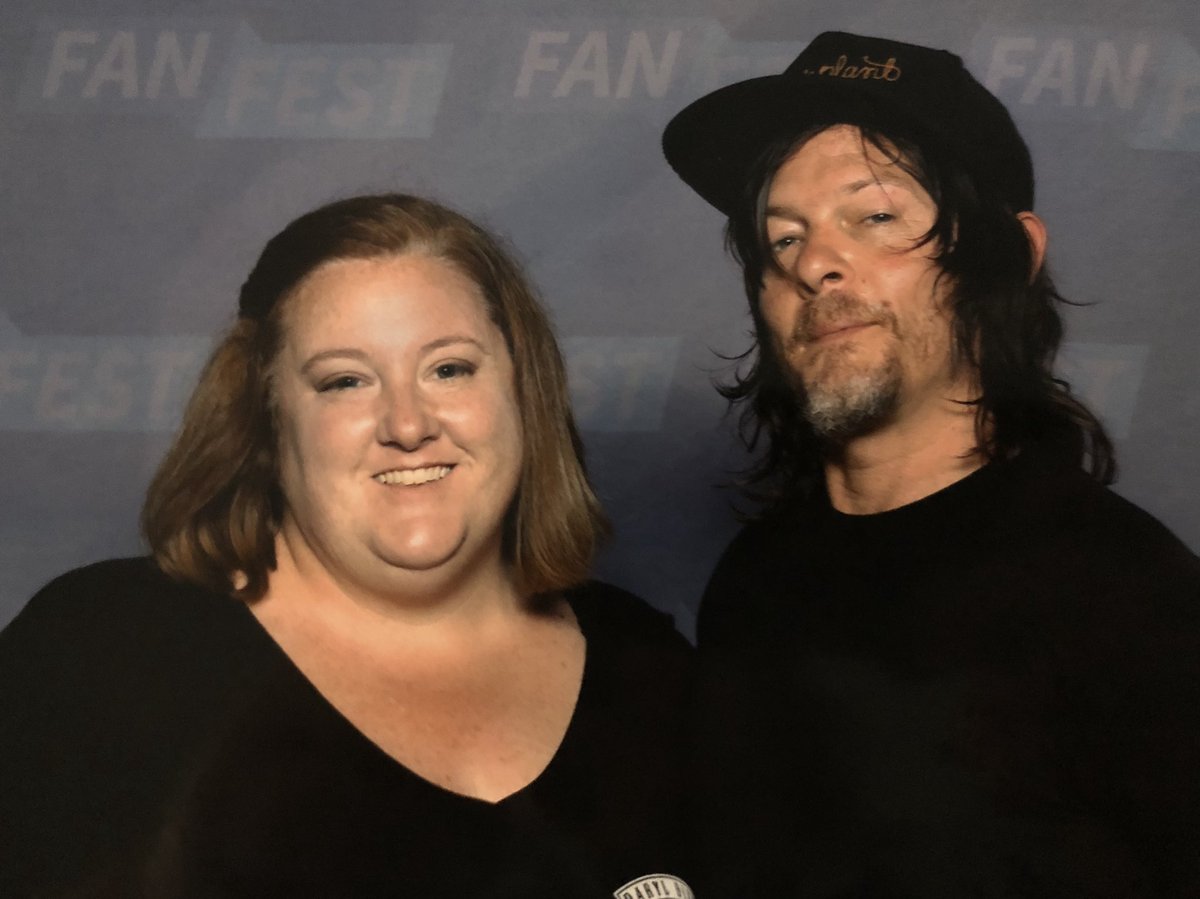 Thanks <a href="/wwwbigbaldhead/">norman reedus</a> and <a href="/CelebPhotoOps/">CelebPhotoOps</a> for being so cool! Sneak peak at this year’s Xmas card! #WSCNashville #NormanReedus