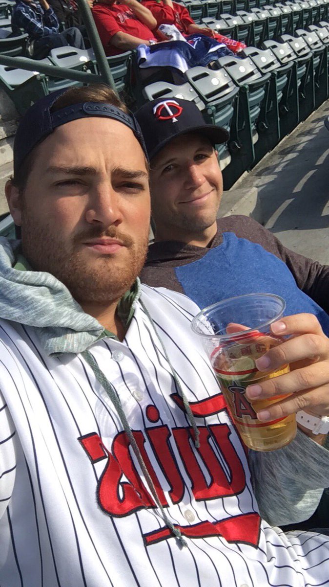 BrodaClown's tweet photo. @dbremer_pxp @BertBlyleven28 reppin the @Twins out in right field. Feelin a Rosario bomb out here #Call #CircleUs https://t.co/6RQEmtcOxP