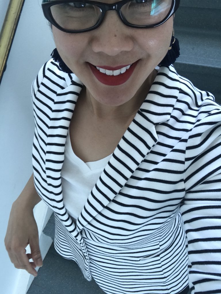 thriftyelements's tweet photo. Red is my lucky color💋#luckycharm #REDLIP #ootd #outfitoftheday #outfitpost #styleblog #StreetStyle #blogger #blackwhite #SaturdayVibes #sustainablefashion #wiwt #neutral #instafashion #instagramers #thriftyelements #AnnArbor #lookbook #lifestyle #lifestyleblogger https://t.co/CftYYiBezN