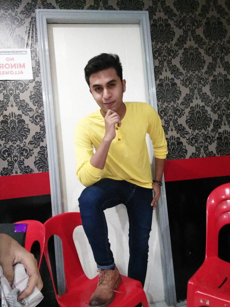 Mhadz_dumbi03's tweet photo. Making Short term goal and Long term goalππ
Libreng mangarap kasi walang impossible basta mag-sikap kalangπͺπ
#MyDreamboard
#InshaAllah
#IloveFrontrow https://t.co/Jdo4XY4Lei