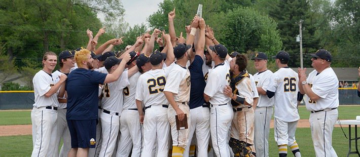 d3baseball's tweet photo. . @FCGrizAthletics is playoff bound for the first time since 2011 as @HCACDIII champions  https://t.co/qF0nDUFI8m #d3b https://t.co/8vwjRYimEd