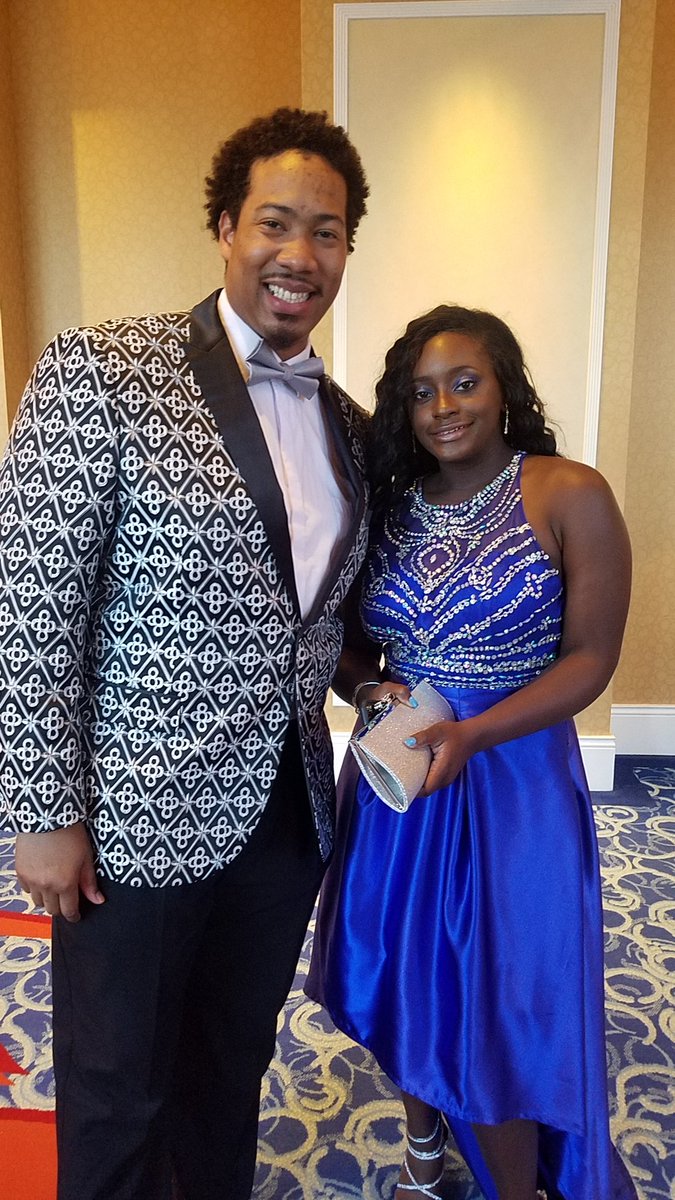 drbasilmarin's tweet image. Enjoying Churchland High Schools Prom 2018!!! My first prom as an administrator, having fun with my kids!! #Dresstoimpress #firstprom